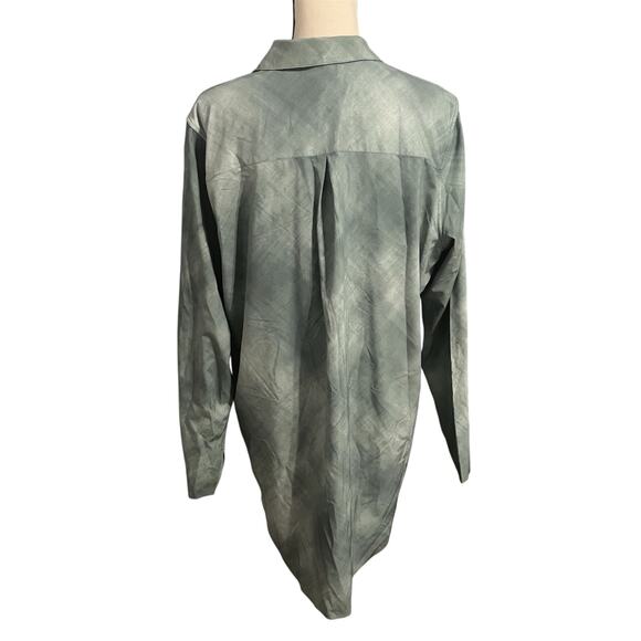 Athleta Women's Green Performance Stretch Urbanite Printed Button Up Shirt Sz L - Picture 3 of 7